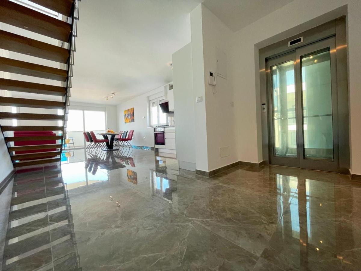 Seascape Deluxe Residence Pjescana Uvala Eksteriør bilde