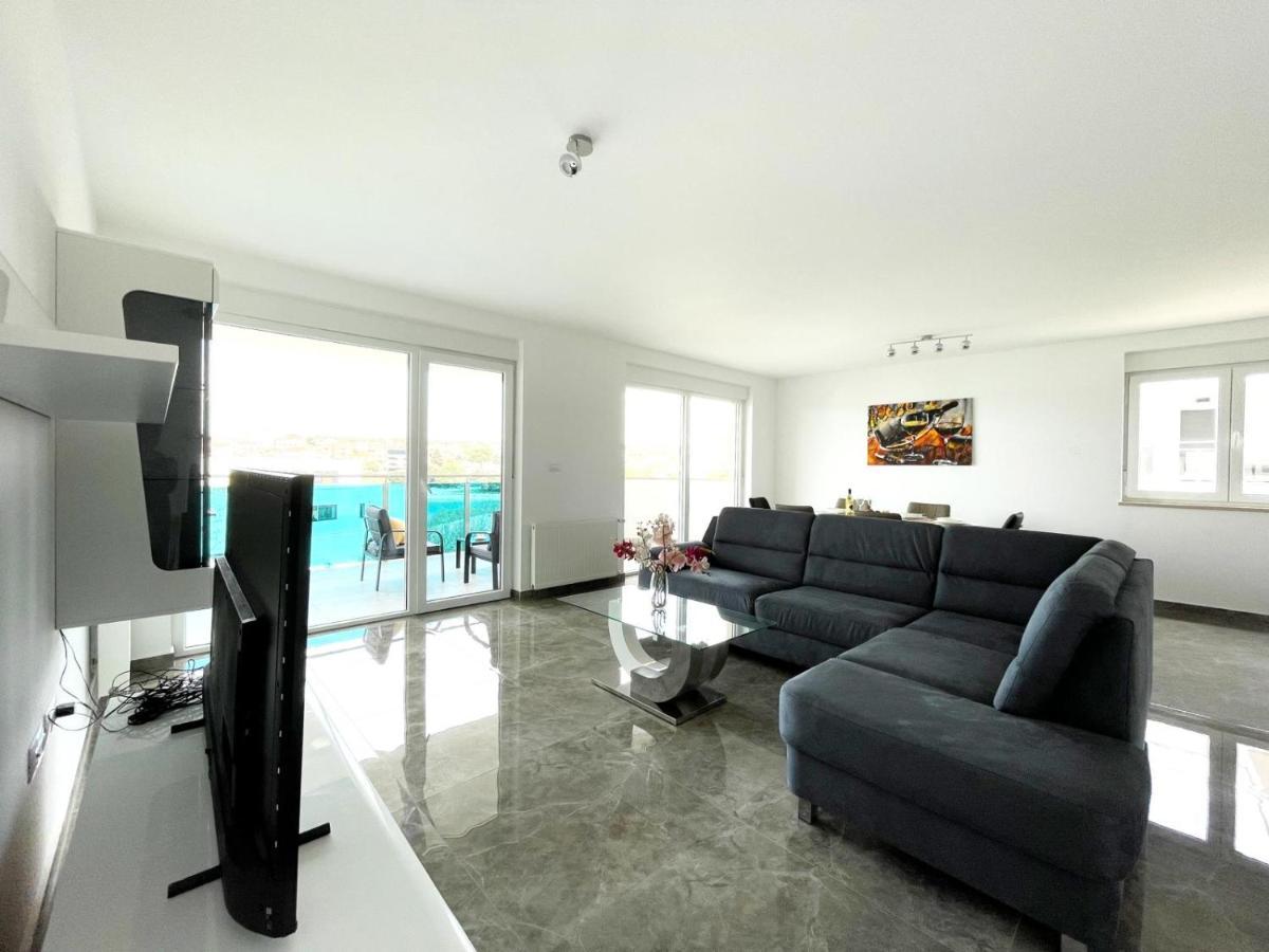 Seascape Deluxe Residence Pjescana Uvala Eksteriør bilde