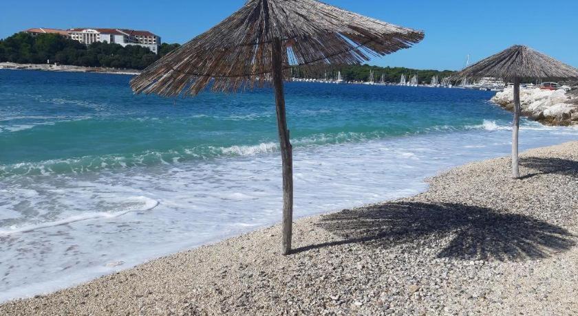 Seascape Deluxe Residence Pjescana Uvala Eksteriør bilde